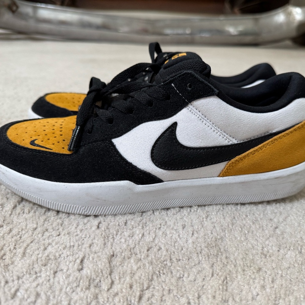 NIke SB Force 58 Men 9.5M Black/Yellow/White